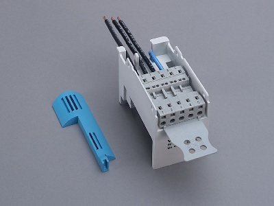 Basismodul mit PE + N Sys.60 mit Steckverbinder