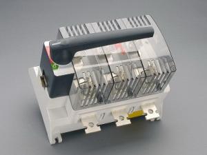Lasttrennschalter m.Sicherung Schraube M12 Griff