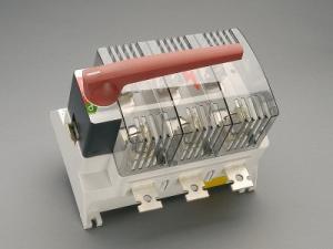 Lasttrennschalter m.Sicherung Schraube M12 Griff